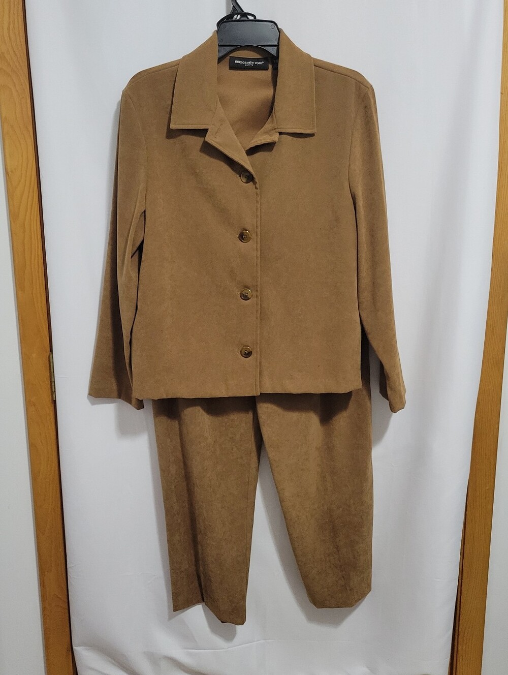 Briggs New York Petite Camel Brown Two-Piece Pant Set. Jacket PM, Pants PL
